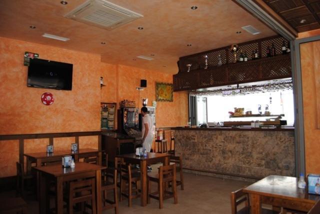 קוניל דה לה פרונטרה Hostal Malia מראה חיצוני תמונה